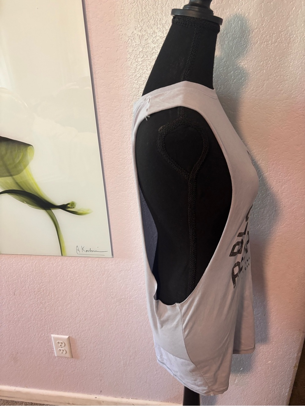 Men’s Under Armour tank top shirt size medium - Picture 2 of 5